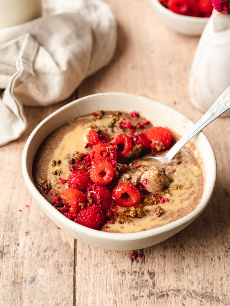 7mxvv7-Bouddha-chocolate-porridge-bowl-5.webp