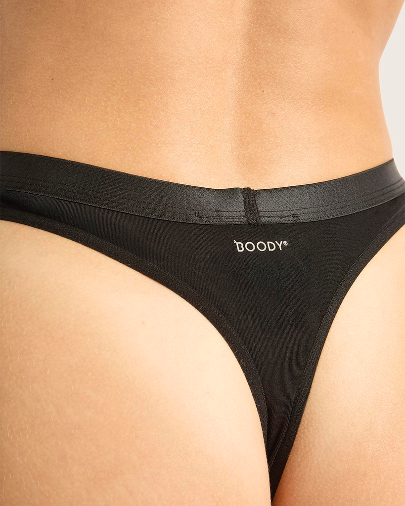 B10893_BLACK_LYOLYTEG-String_Black_detail-01_SMALL_551b24a0-c2f7-4e79-80f3-dd7d7c5e6e7e.webp
