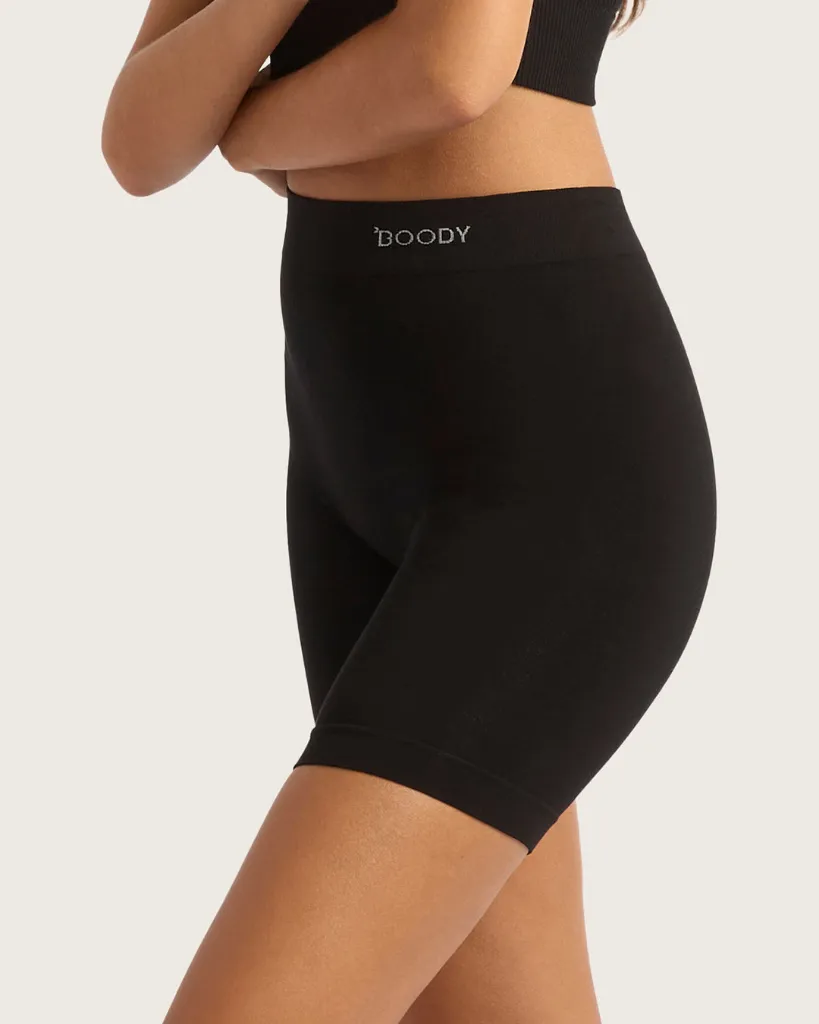small_B10857_BLK_SmoothingShort_Black_side-mid-crop-01.webp