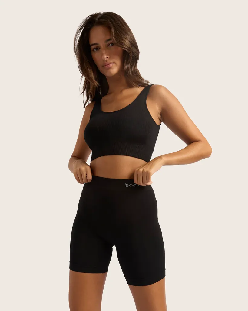 small_B10857_BLK_SmoothingShort_Black_creative-01.webp